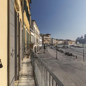  Appartamento Palazzo Carpediem-prato Della Valle